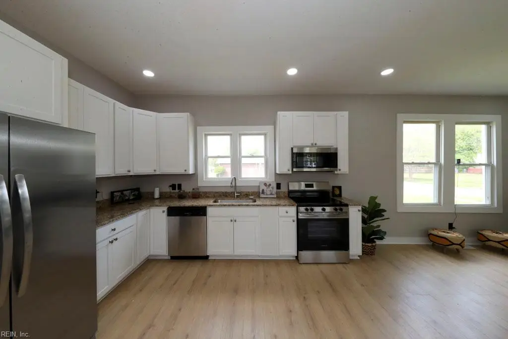 1850 Azalea Avenue, Portsmouth, VA 23704 - #1