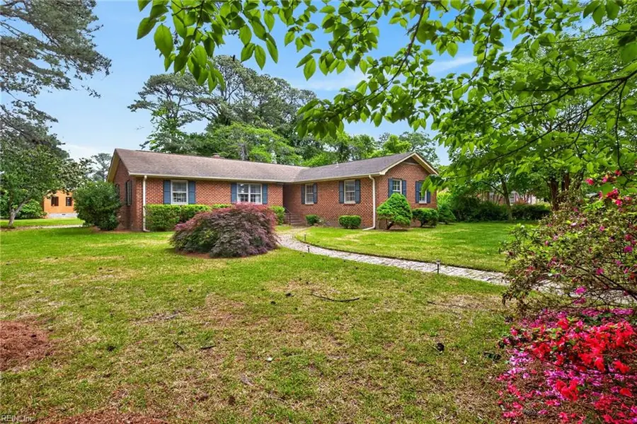 3100 Riveredge Drive, Portsmouth, VA 23703 - #3