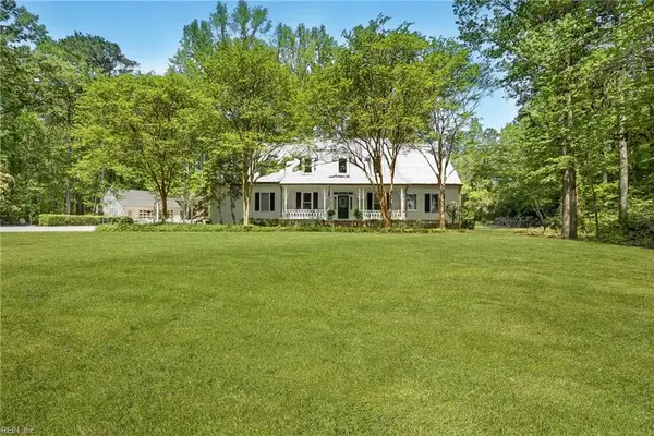 1024 Pleasant Ridge Drive, Chesapeake, VA 23322