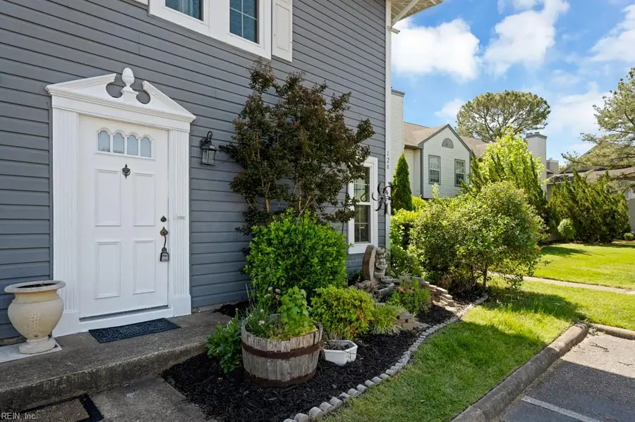 126 Castilian Drive, Virginia Beach, VA 23462 - #2