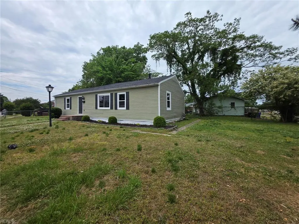 2 Carver Circle, Portsmouth, VA 23701 - #1