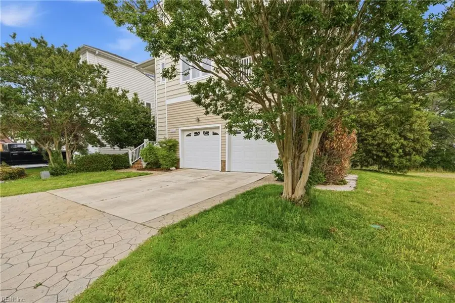 9512 7th Bay Street, Norfolk, VA 23518 - #2