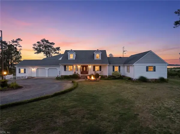 9093 Stump Point Road, Hayes, VA 23072