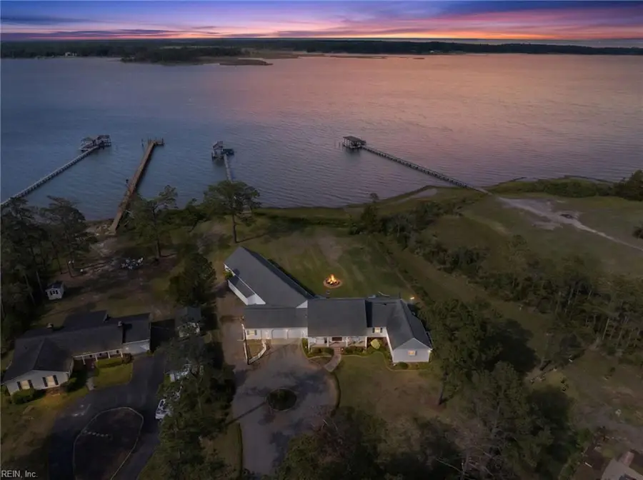 9093 Stump Point Road, Hayes, VA 23072 - #3