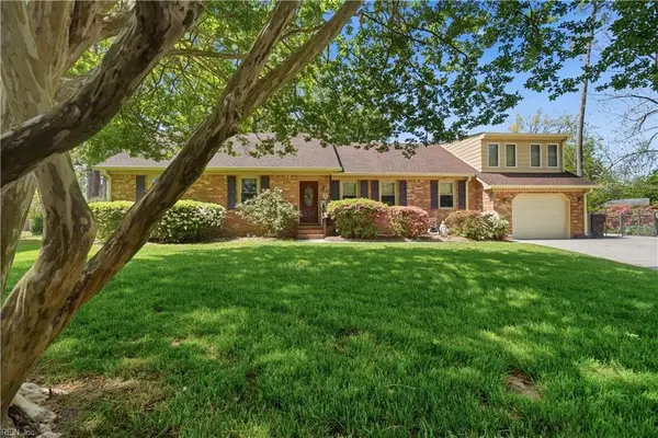 305 Plummer Drive, Chesapeake, VA 23323