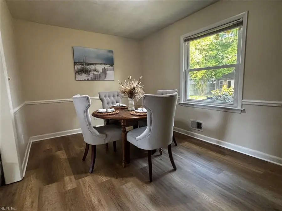 5425 W Norfolk Road, Portsmouth, VA 23703 - #3