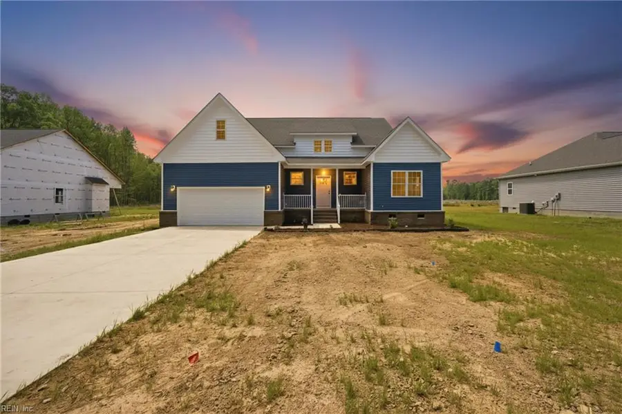 324 Bank Street, Waverly, VA 23890 - #2