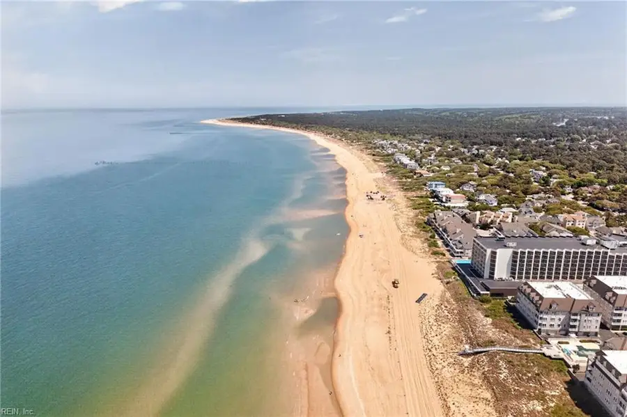 2313 Mariners Mark Way #201, Virginia Beach, VA 23451 - #3