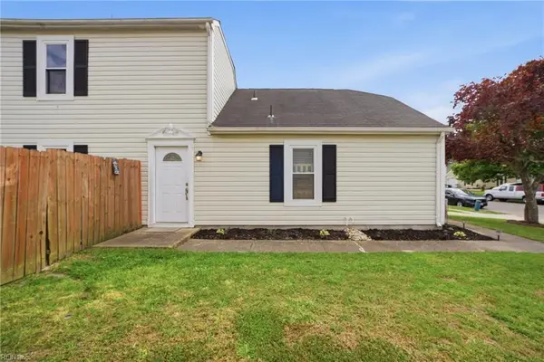 832 Chimney Hill Parkway, Virginia Beach, VA 23462