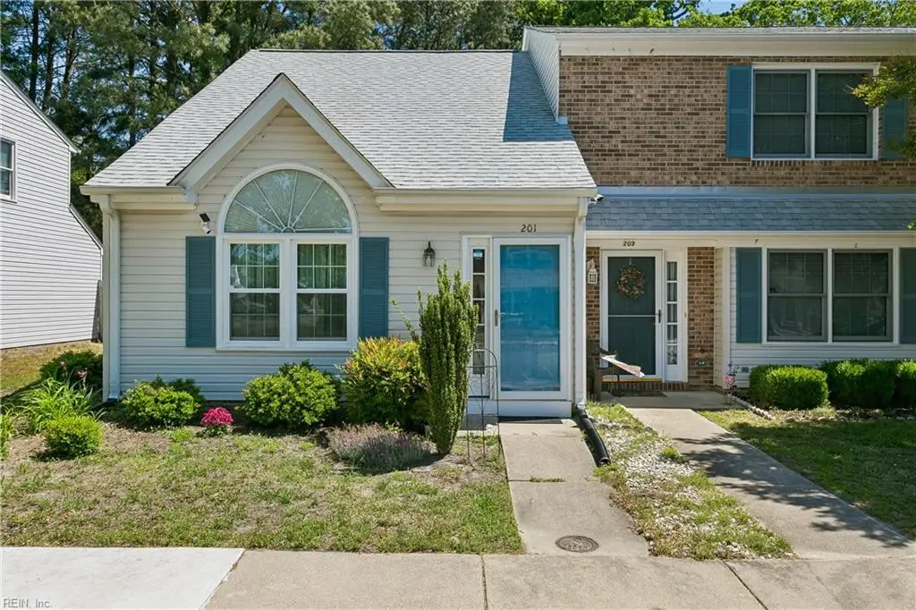 201 Crestwood Court, Yorktown, VA 23692 - #1