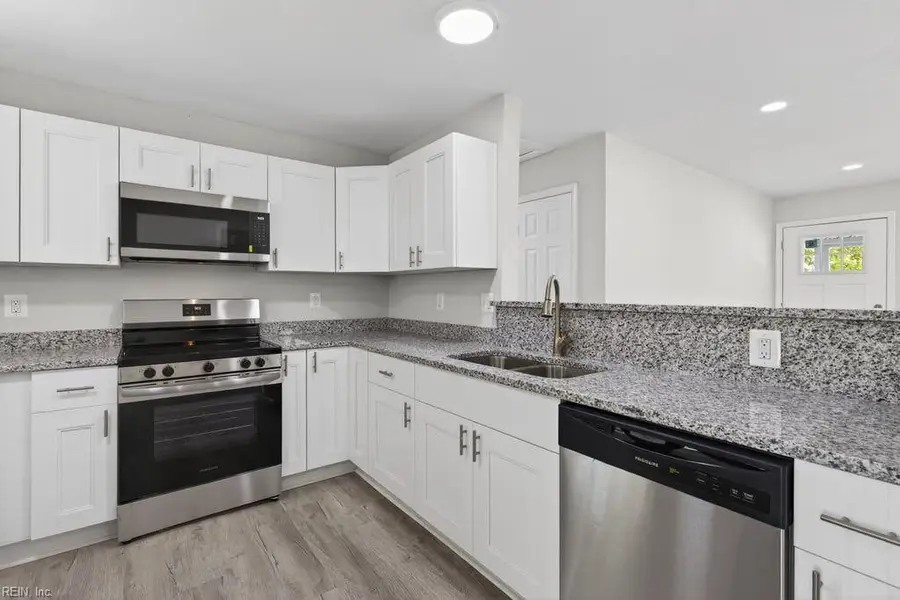 9607 Whit Avenue, Norfolk, VA 23503 - #3