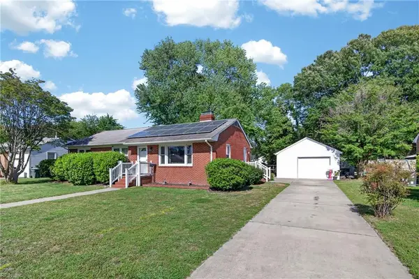 20 Briar Drive, Hampton, VA 23661