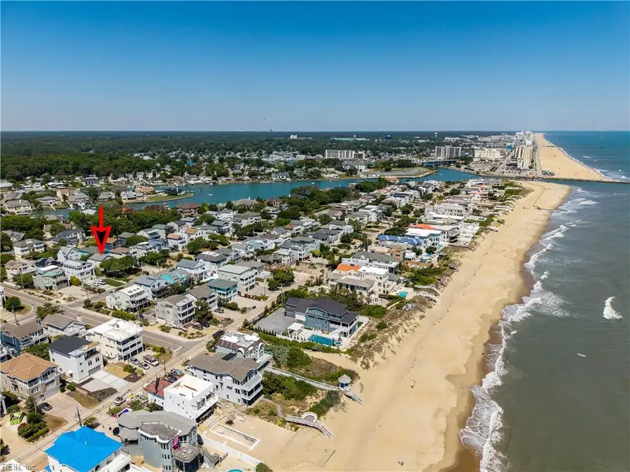 533 Vanderbilt Avenue, Virginia Beach, VA 23451 - #2