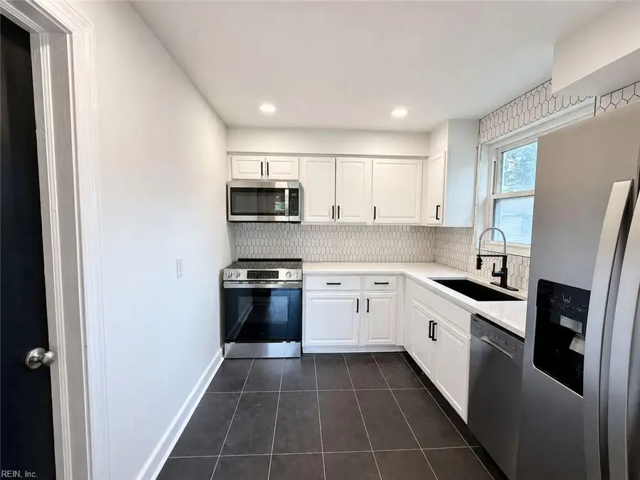 127 Mapleshade Avenue, Norfolk, VA 23505 - #2