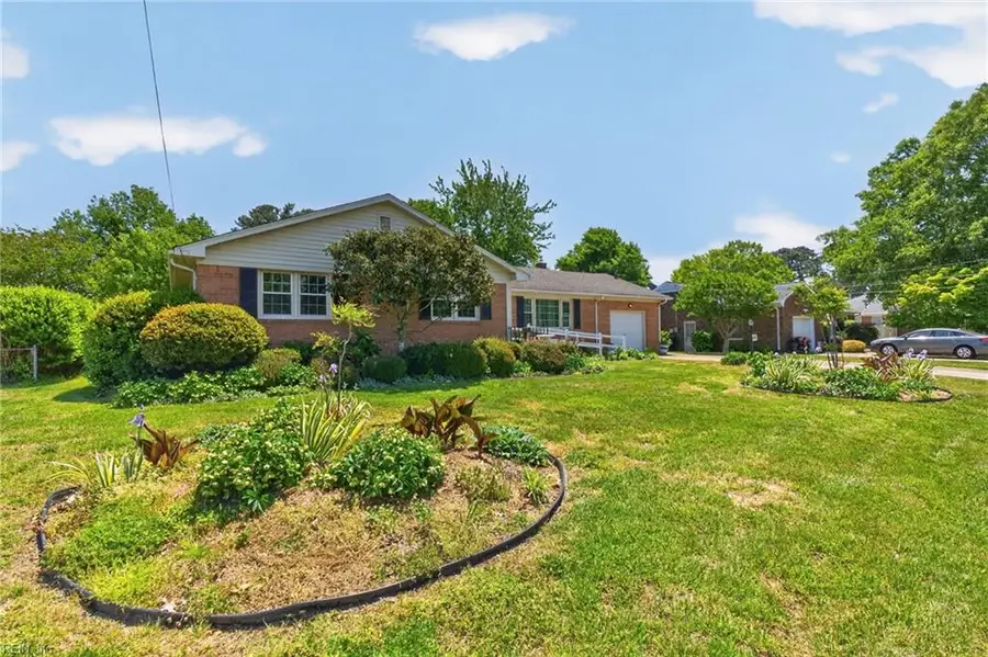 1040 Ewell Road, Virginia Beach, VA 23455 - #3