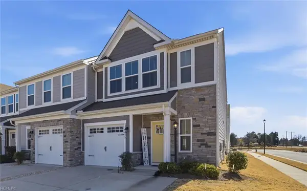 557 Bright Red Run, Chesapeake, VA 23323