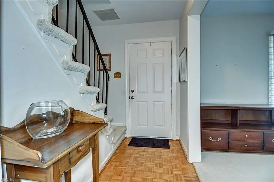 540 Royal Palm Drive, Virginia Beach, VA 23452 - #3
