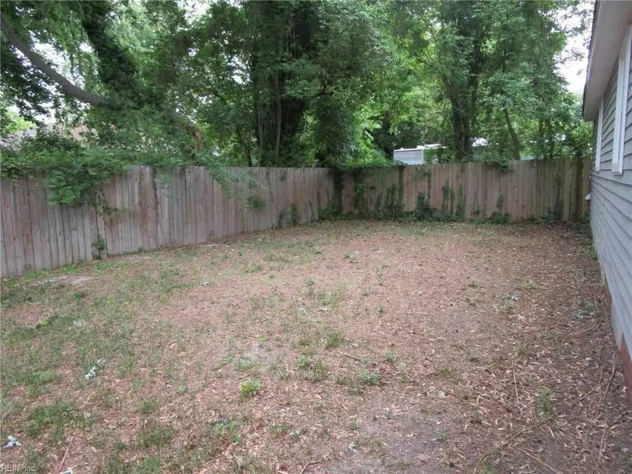 34 W Hygeia Avenue, Hampton, VA 23663 - #3