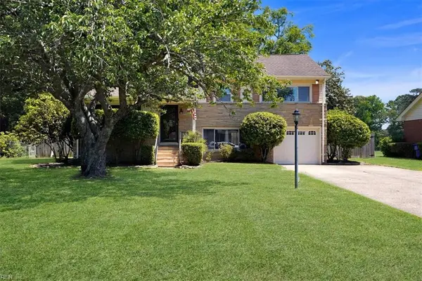 244 E Mcginnis Cir, Norfolk, VA 23502