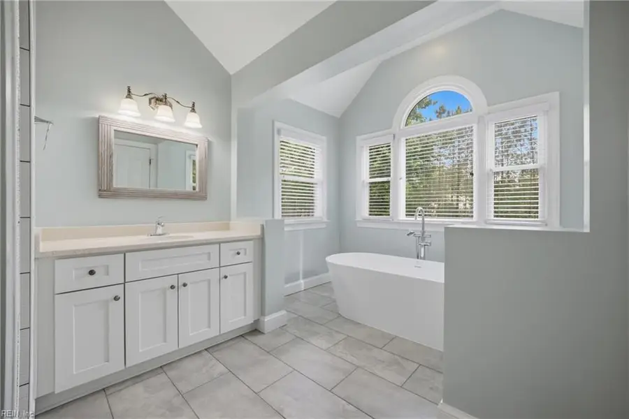 933 Forest Lakes Circle, Chesapeake, VA 23322 - #3