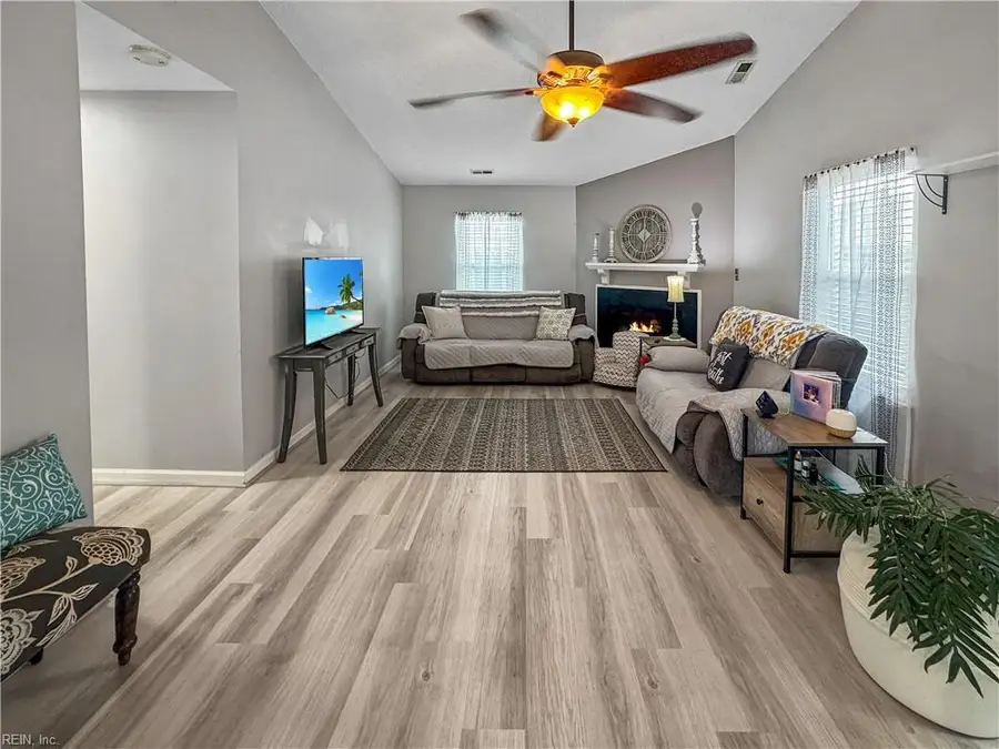 721 Mainsail Drive, Newport News, VA 23608 - #2