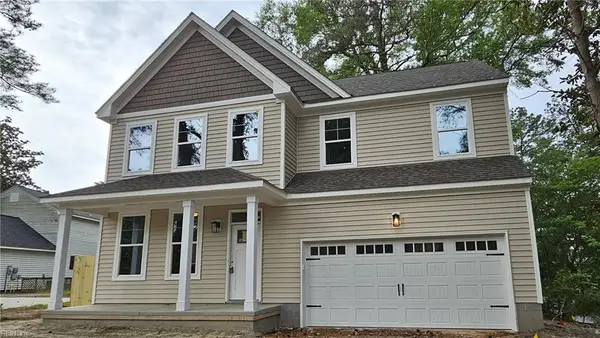 2800 Meadow Wood Drive E, Chesapeake, VA 23321