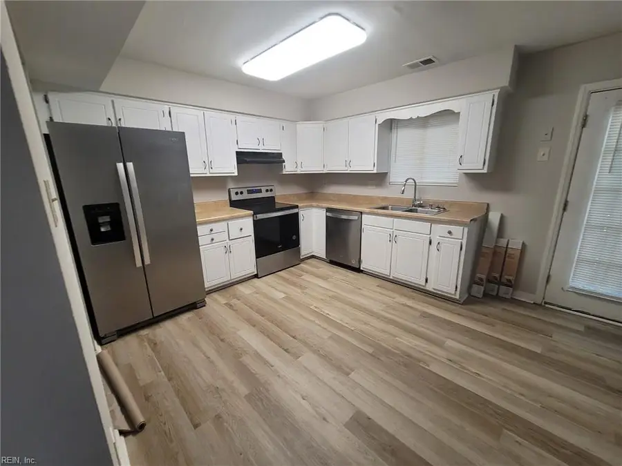 3221 Barlborough Way, Virginia Beach, VA 23453 - #2