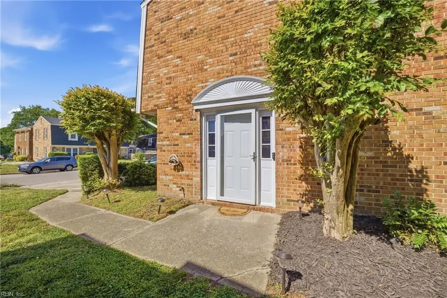 543 Biltmore Drive, Virginia Beach, VA 23454 - #3