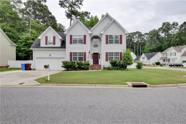 541 Lake Crest Drive, Chesapeake, VA 23323