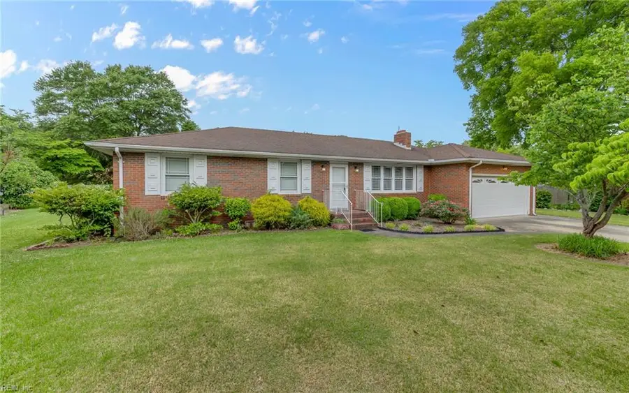 304 Sarazen Drive, Portsmouth, VA 23701 - #2