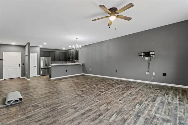 4332 Hillingdon Bend #205, Chesapeake, VA 23321
