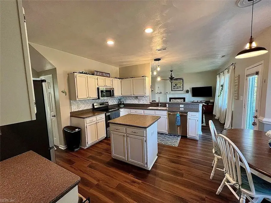6428 Aberdeen Place, Suffolk, VA 23435 - #2