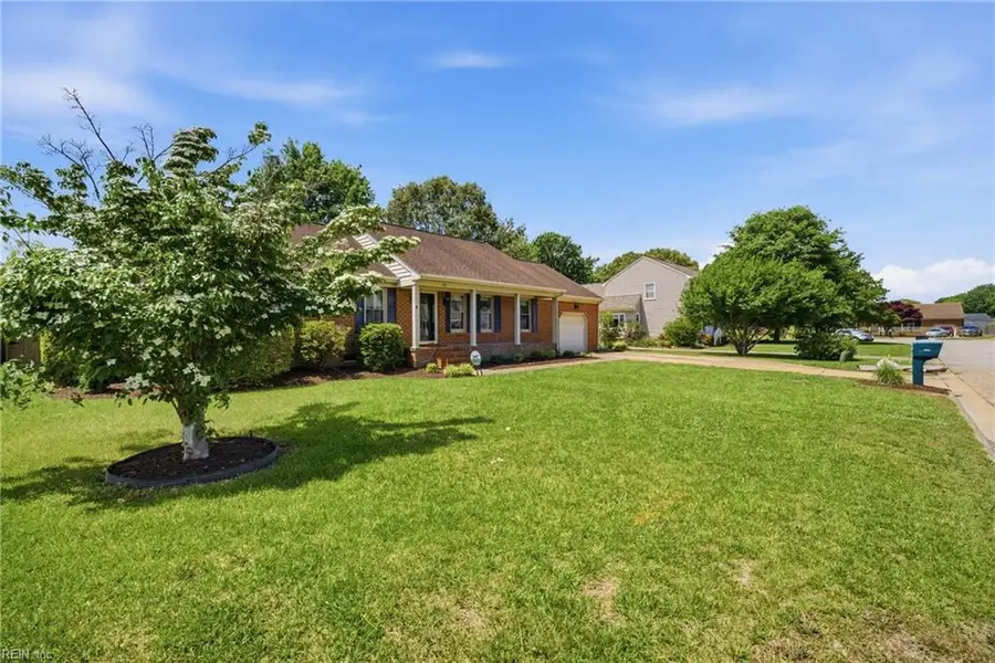 711 Waterstock Court, Chesapeake, VA 23322 - #2