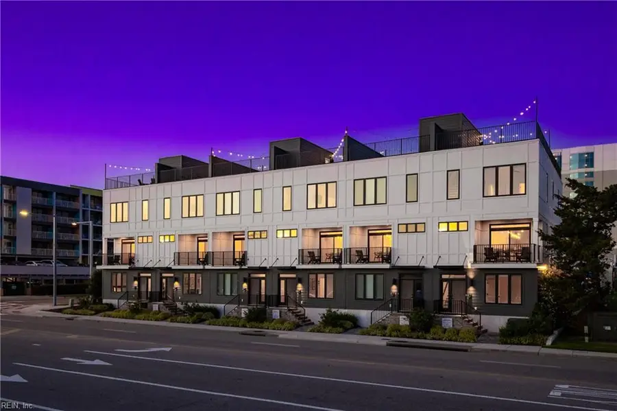 965 Pacific Avenue, Virginia Beach, VA 23451 - #2