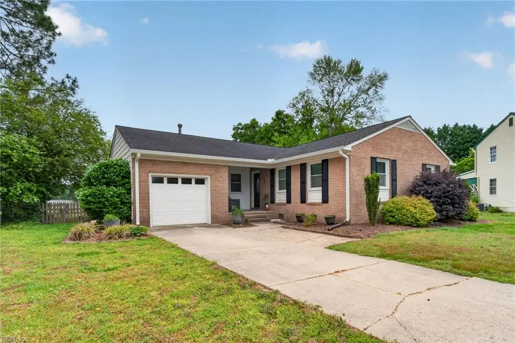 108 Schooner Drive, Newport News, VA 23602 - #1
