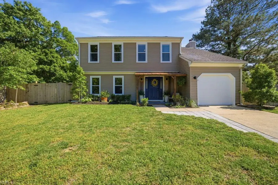 2204 Elmington Circle, Virginia Beach, VA 23454 - #2