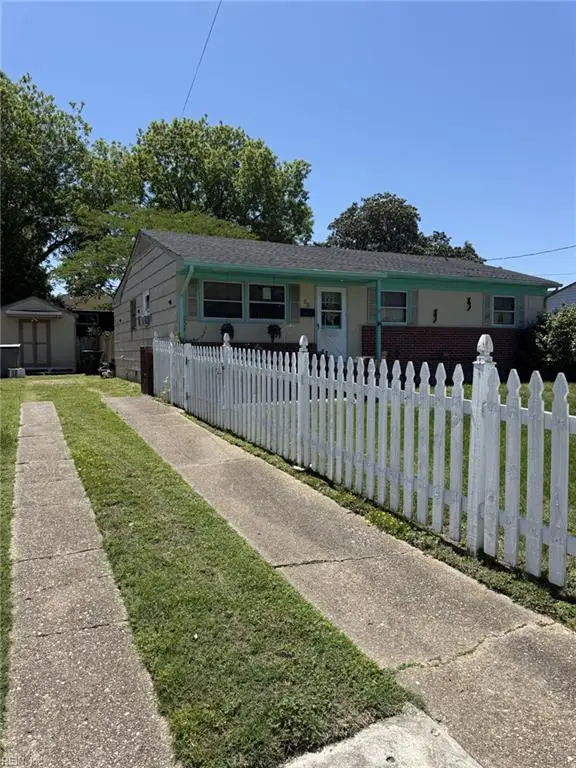 22 Kemper Avenue, Newport News, VA 23601