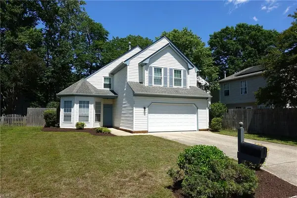 102 Crimson Court, Yorktown, VA 23693
