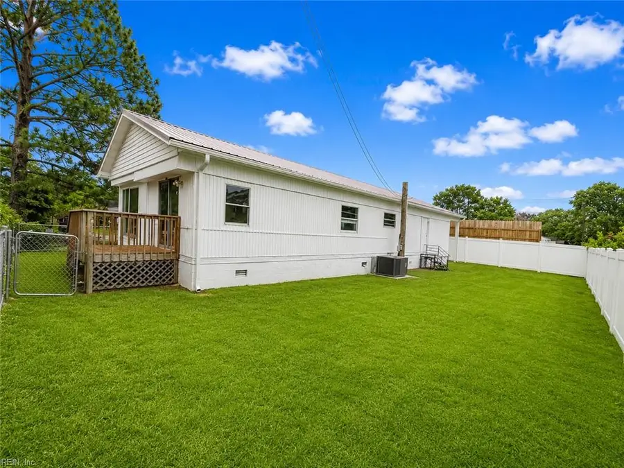 2924 Finch Avenue, Virginia Beach, VA 23453 - #2