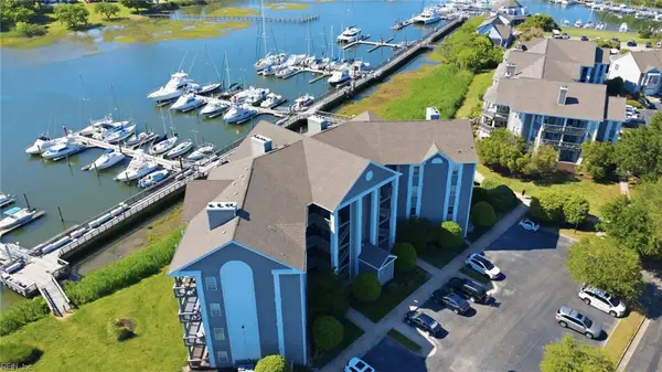 1024 Porte Harbour Arch #202, Hampton, VA 23664