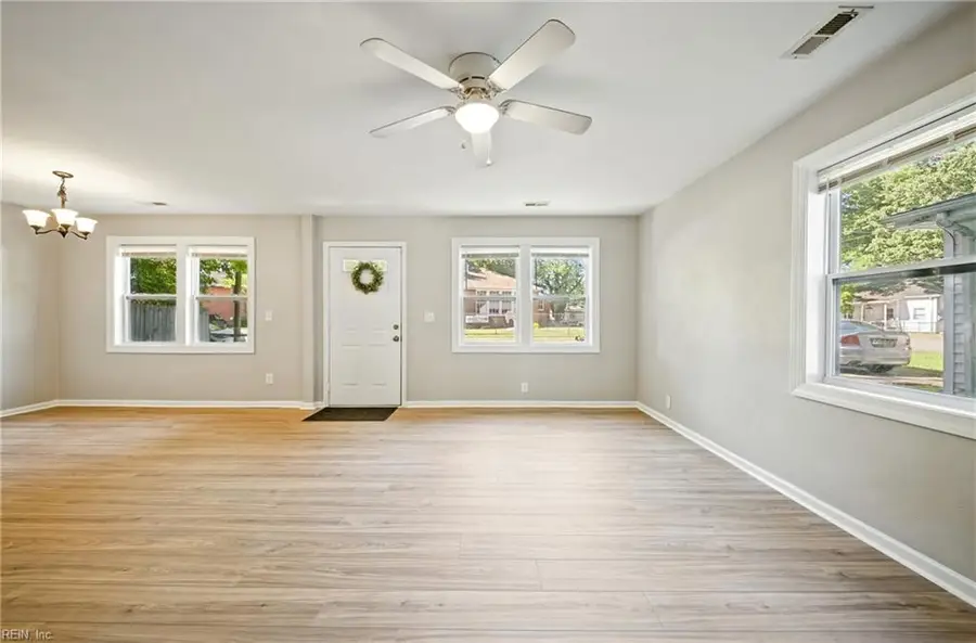 1026 Avenue H, Norfolk, VA 23513 - #3