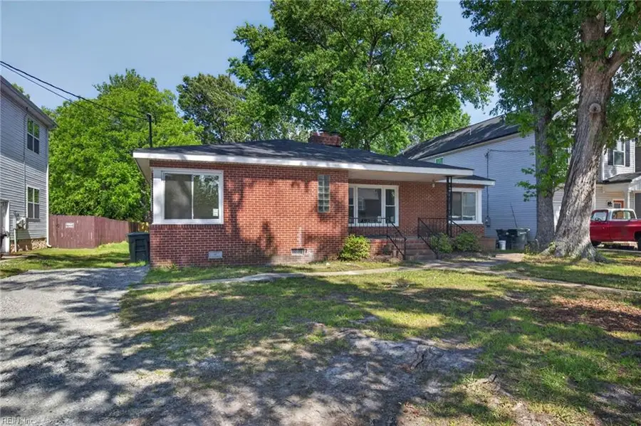 690 Greenbriar Avenue, Hampton, VA 23661 - #2
