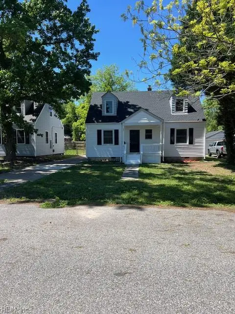 32 W Southampton Avenue, Hampton, VA 23669