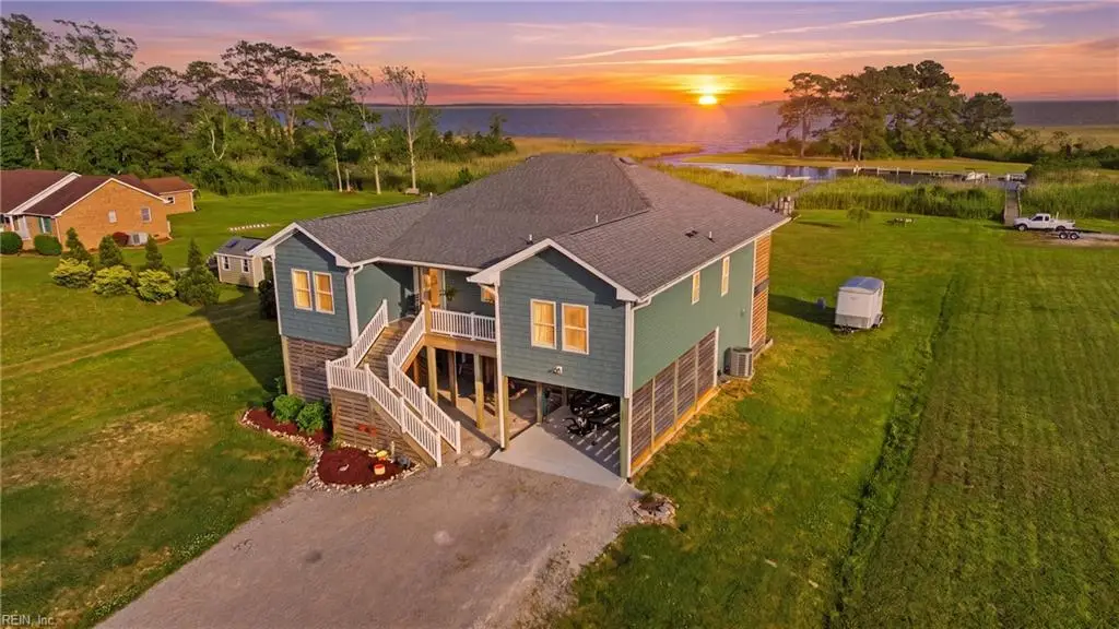 105 Knotts Landing Lane, Knotts Island, NC 27950 - #1