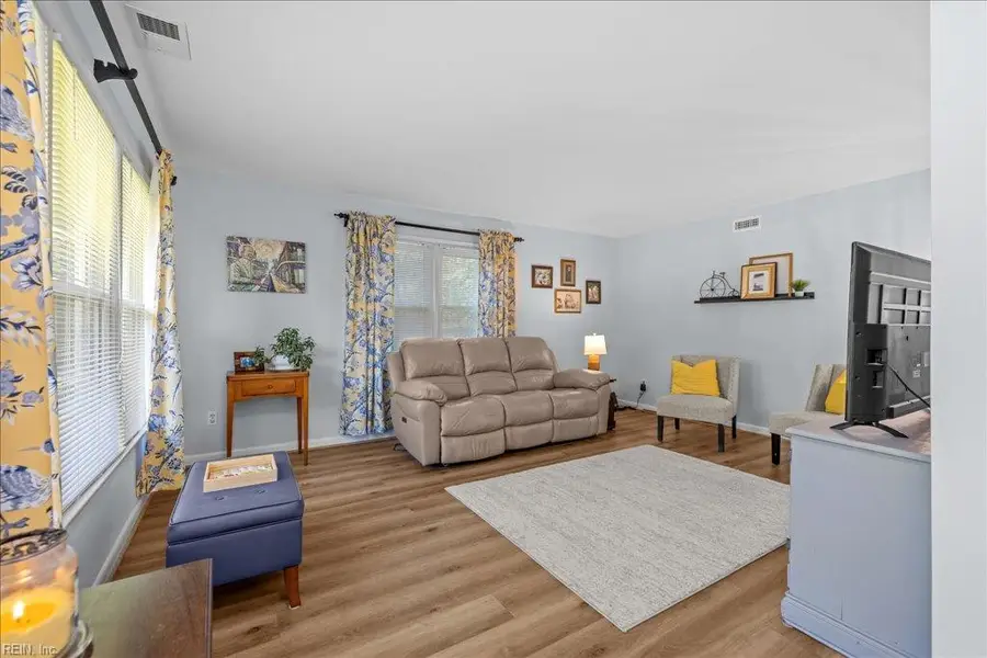 14 Huguenot Road, Newport News, VA 23606 - #3
