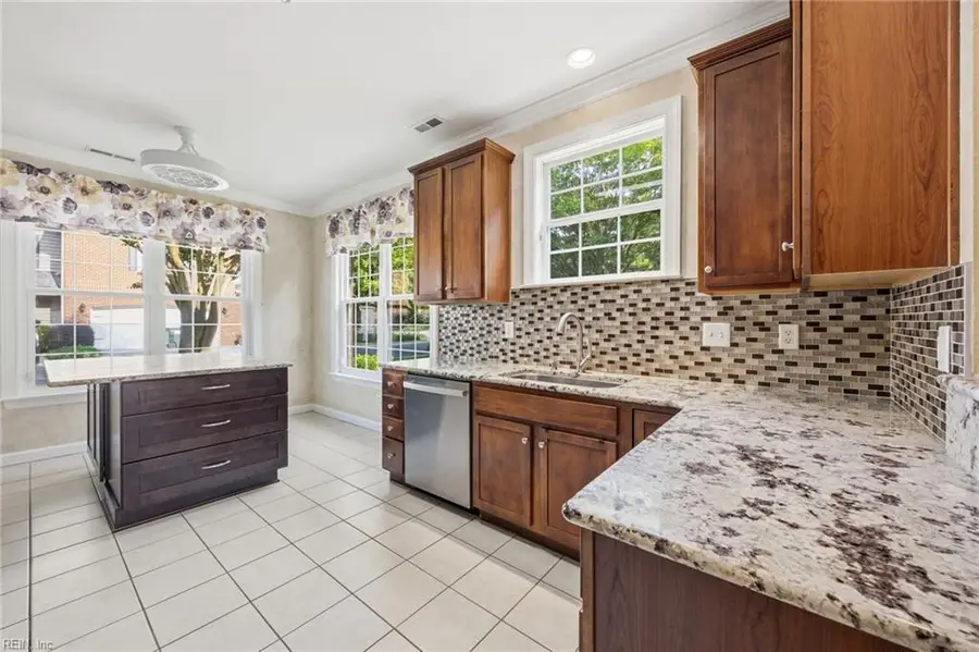 409 Fieldstone Glen Way, Virginia Beach, VA 23454 - #2