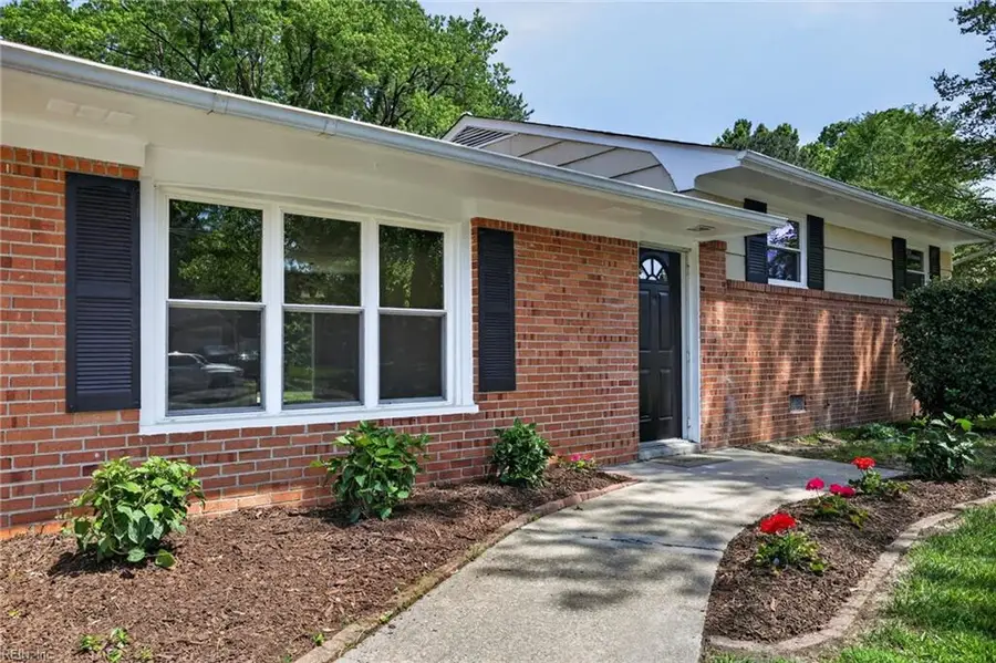 514 Brentwood Drive, Newport News, VA 23601 - #2