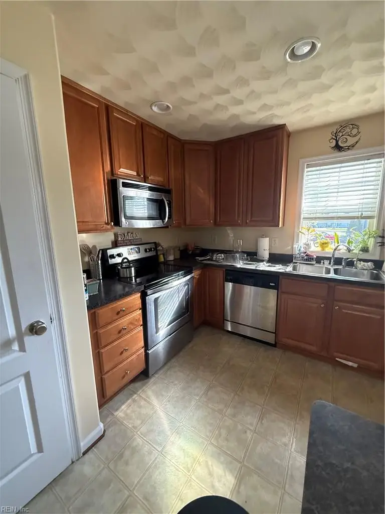 5565 Taylors Walke Lane, Virginia Beach, VA 23462 - #3