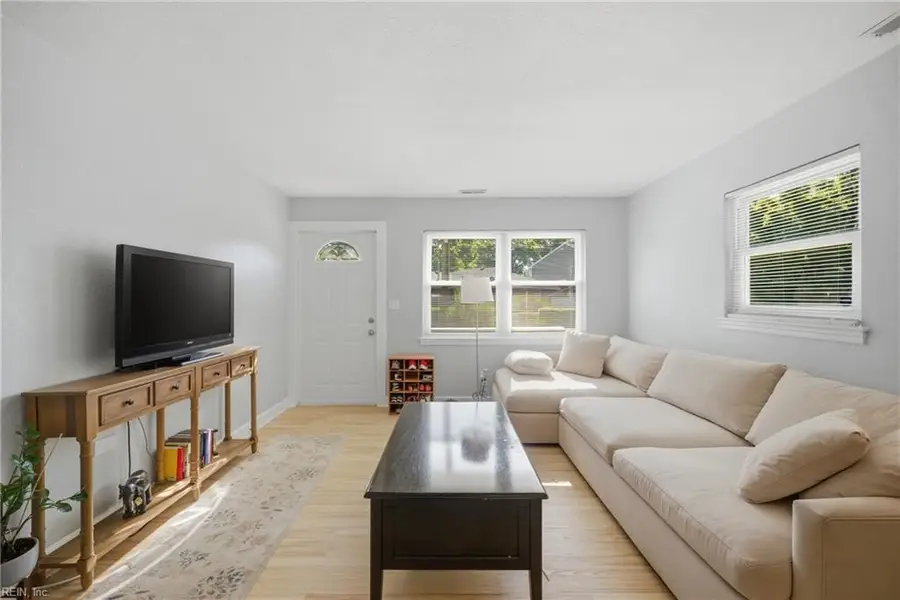 8913 Hastings Street, Norfolk, VA 23503 - #3