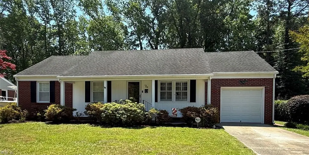 140 Albany Drive, Hampton, VA 23666 - #1